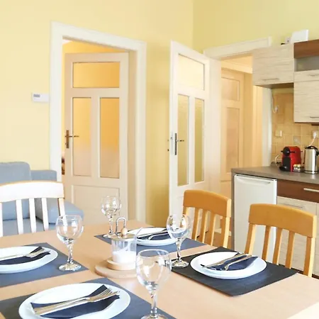 Luna Apartment